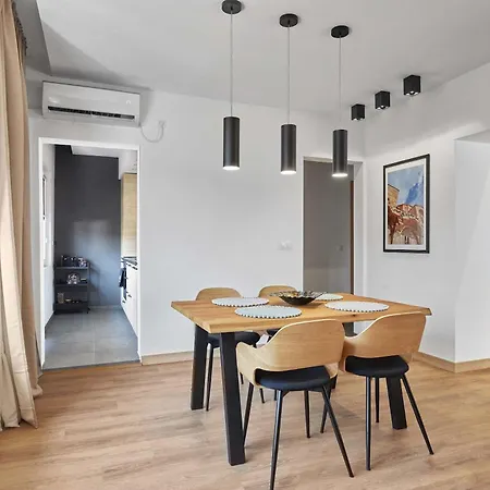 Luxury 2bd By The Sea Garden Entrance By Flat Mаnager Apartman *