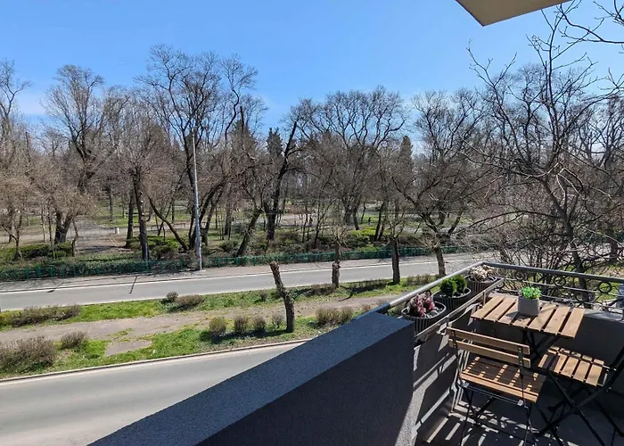Luxury 2bd By The Sea Garden Entrance By Flat Mаnager Apartment